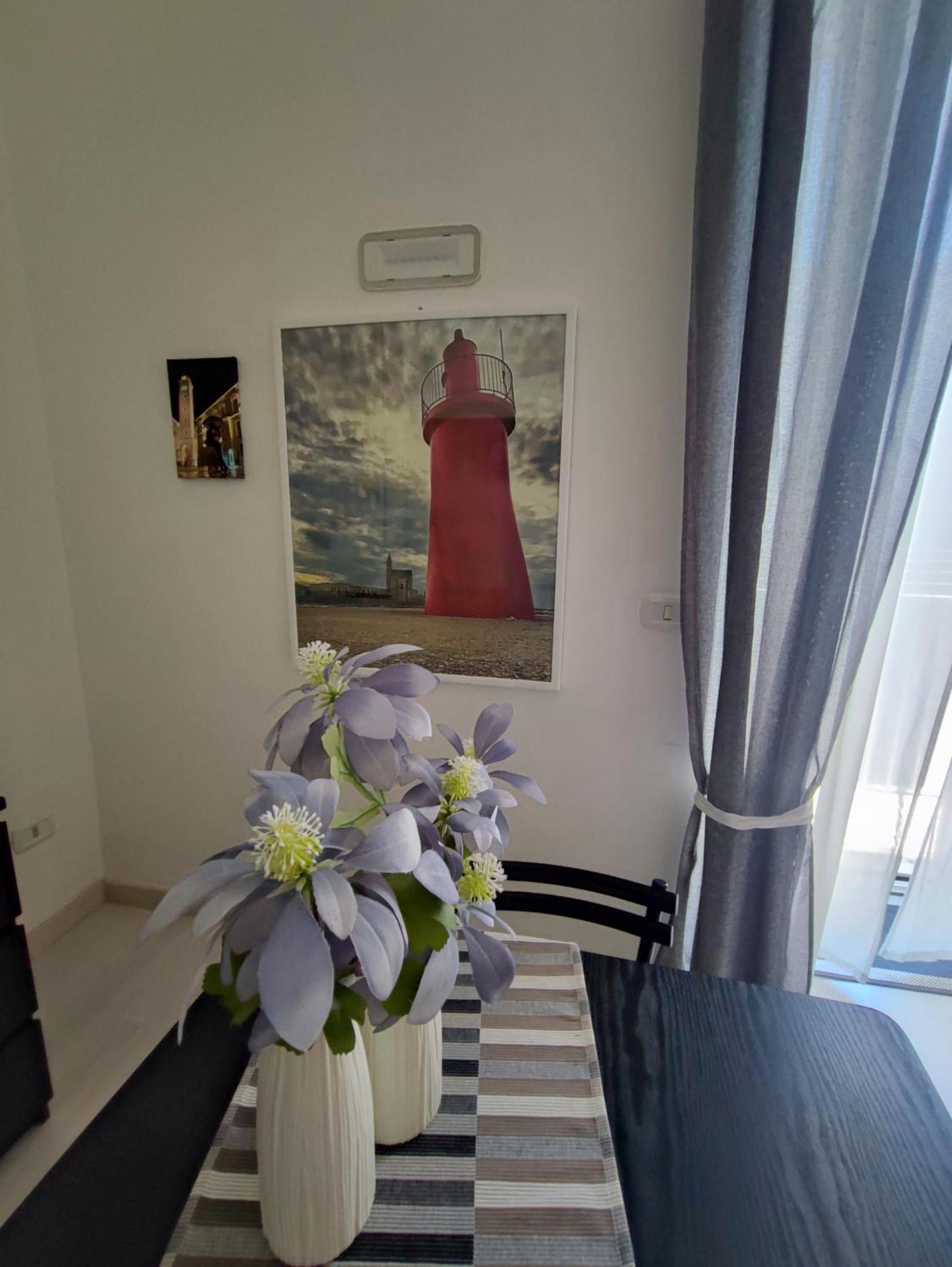 Little Home Trani Esterno foto